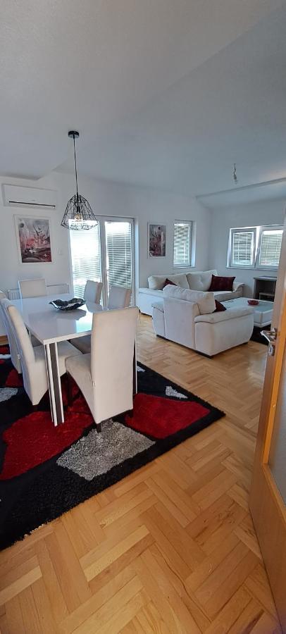 Apartment Sweet